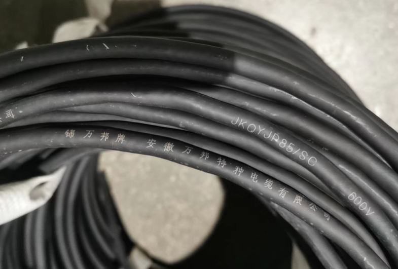 17053716776255.png 1705370322594.png